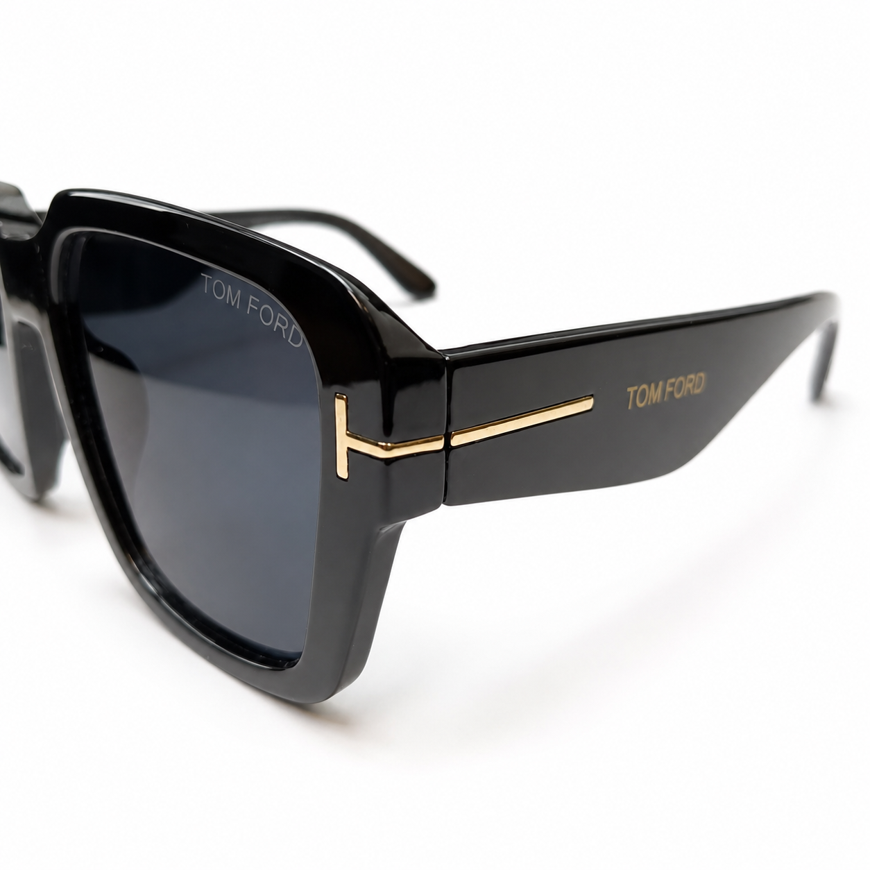 Tom Ford 185 Oversized Square – Black & Gold T-Logo, Grey Lenses
