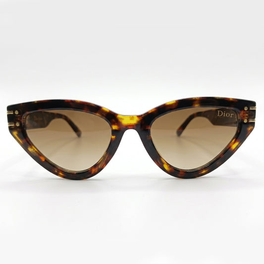 Christian Dior 28 Cat-Eye Sunglasses – Tortoiseshell Brown Sunglass with Gradient Lenses & Gold Christian Dior Branding
