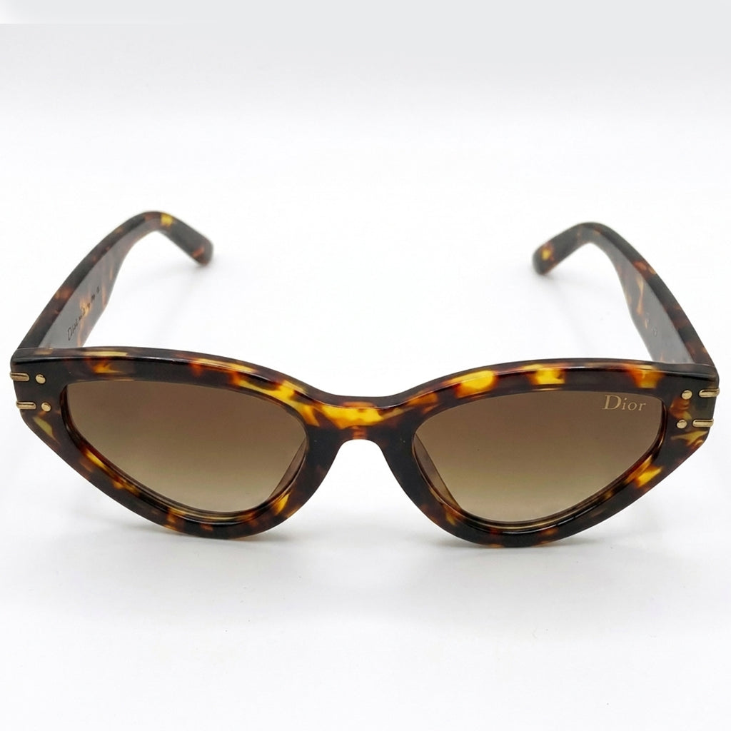 Christian Dior 28 Cat-Eye Sunglasses – Tortoiseshell Brown Sunglass with Gradient Lenses & Gold Christian Dior Branding