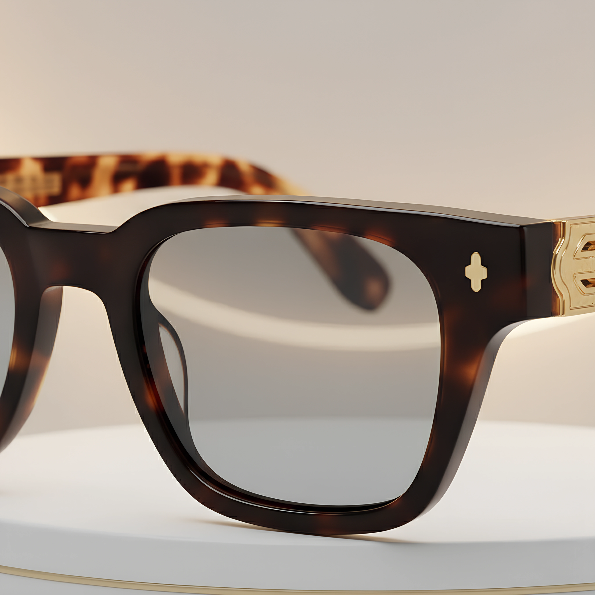 66 Macques Marei Mage – Women’s Square Sunglass - Jazzo